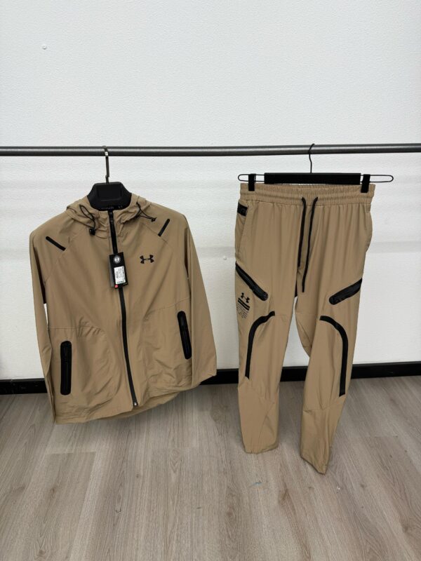 Under Armour Trainingspak Brown