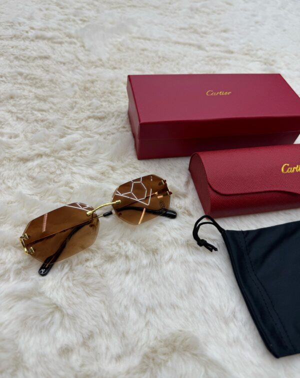 Cartier Zonnebril Diamond Cut, Goude Montuur, Bruine Glazen