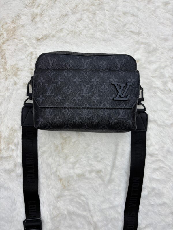 Louis Vuitton Fast Line Messenger Bag