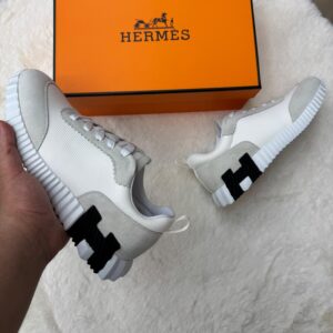 Hermes Bouncing White Black Logo