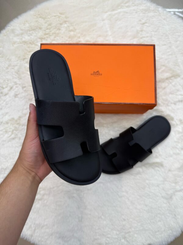 Hermes Izmir Black Slippers