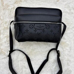 Louis Vuitton Messenger Bag Black Monogram