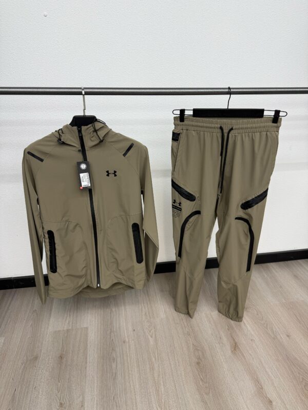 Under Armour Trainingspak Khaki