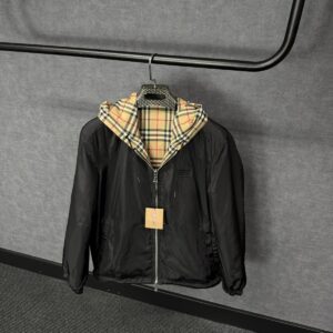 Burberry Reversible Windbreaker Black High Quality