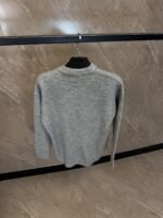 Ami Sweater Light Grey - Afbeelding 2