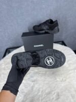 Chanel Sneakers Black on Black - Afbeelding 5