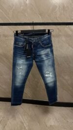 Dsquared2 Blue Jeans, Small Beige Label