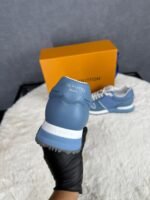 Louis Vuitton Trainers Baby Blue - Afbeelding 6